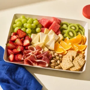 Tabla de fruta y charcutería